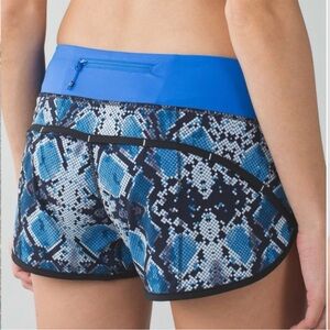 Lululemon Run Speed Shorts Mini Ziggy Snake Caspian Blue Pipe Dream Blue Size 6